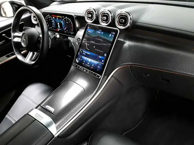 Mercedes-Benz GLC view 9
