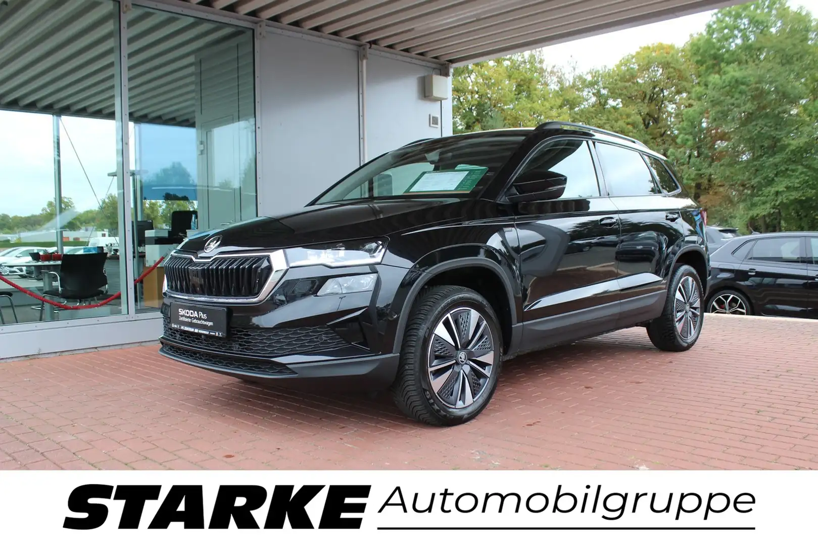 Skoda Karoq 1.5 TSI DSG Selection Schwarz - 1