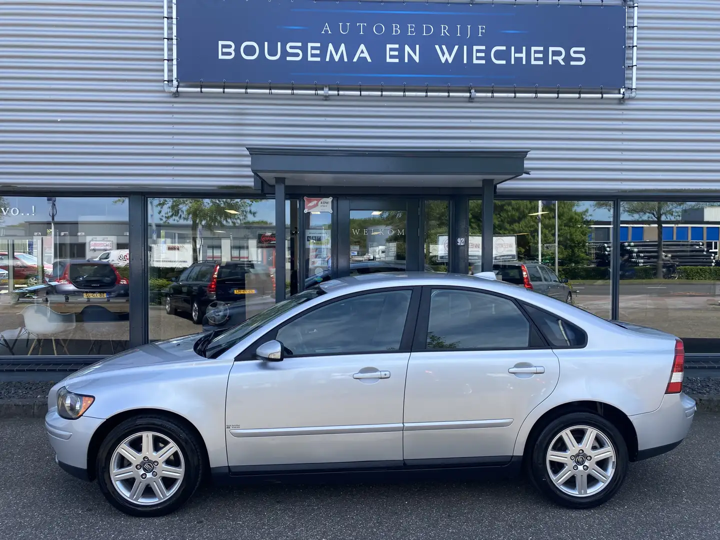 Volvo S40 1.8 Edition II Leer+Clima Gris - 2