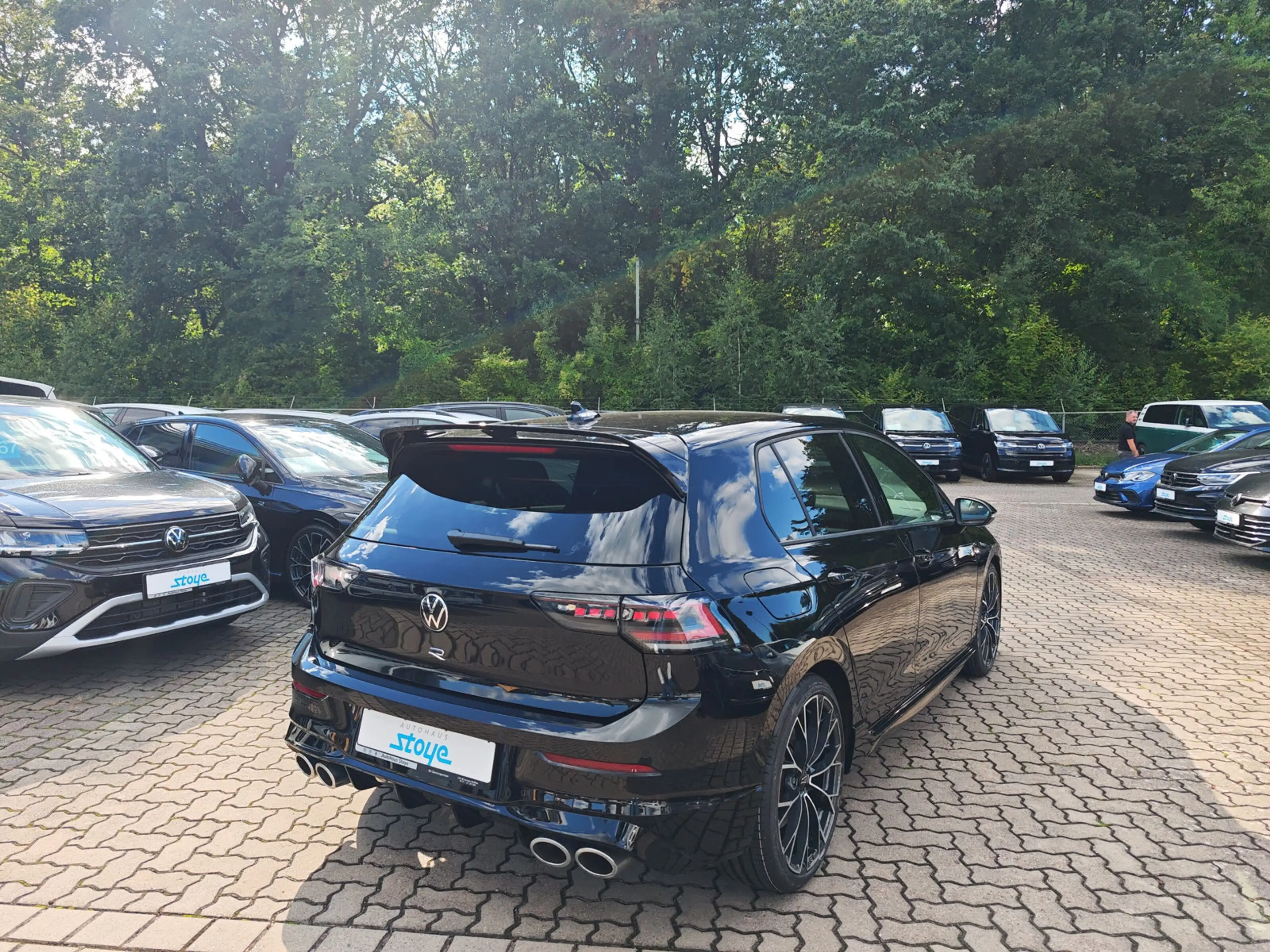Volkswagen Golf R 4M Pano Navi Black Style Harman Kardon — photo 5