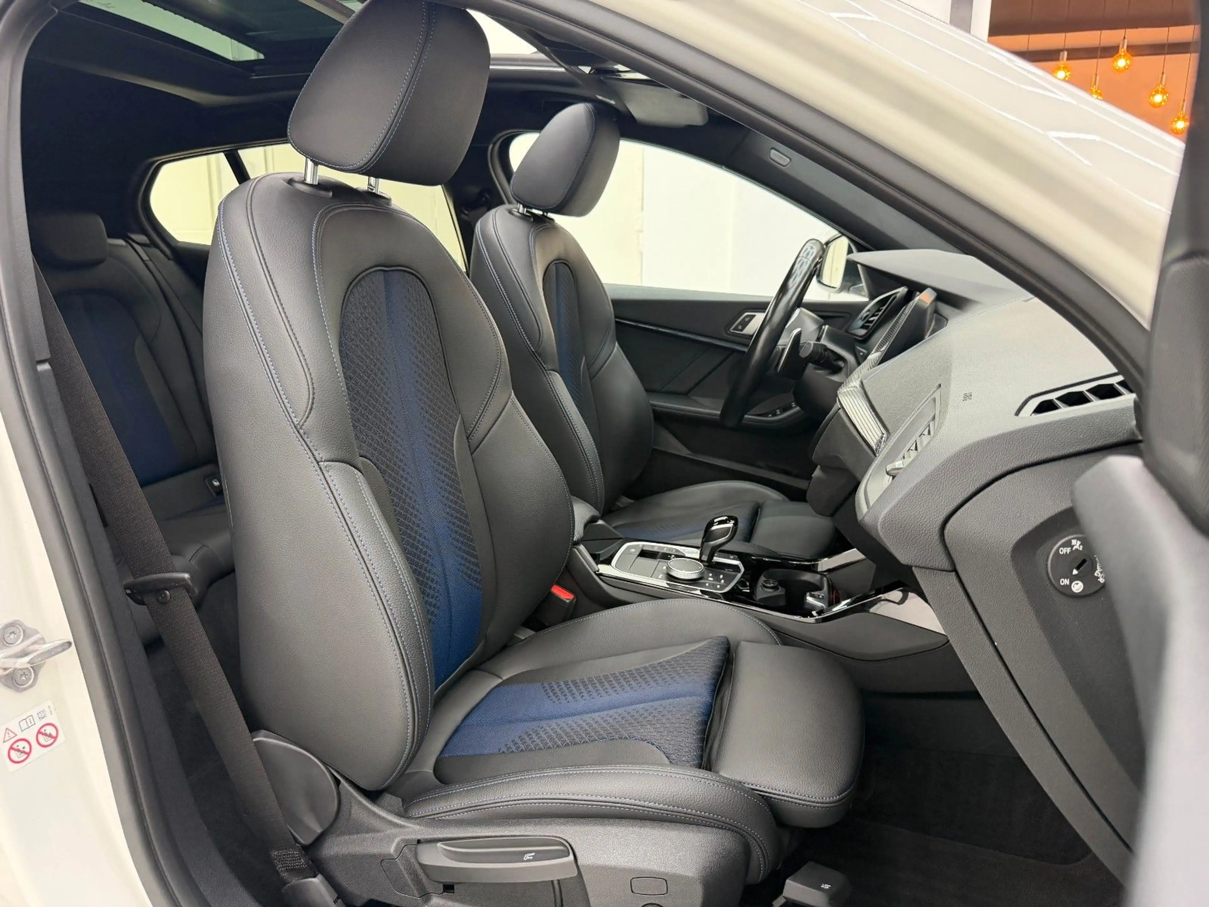 BMW 135 i xDrive *PANORAMA*VIRTUAL COCKPIT* — photo 7