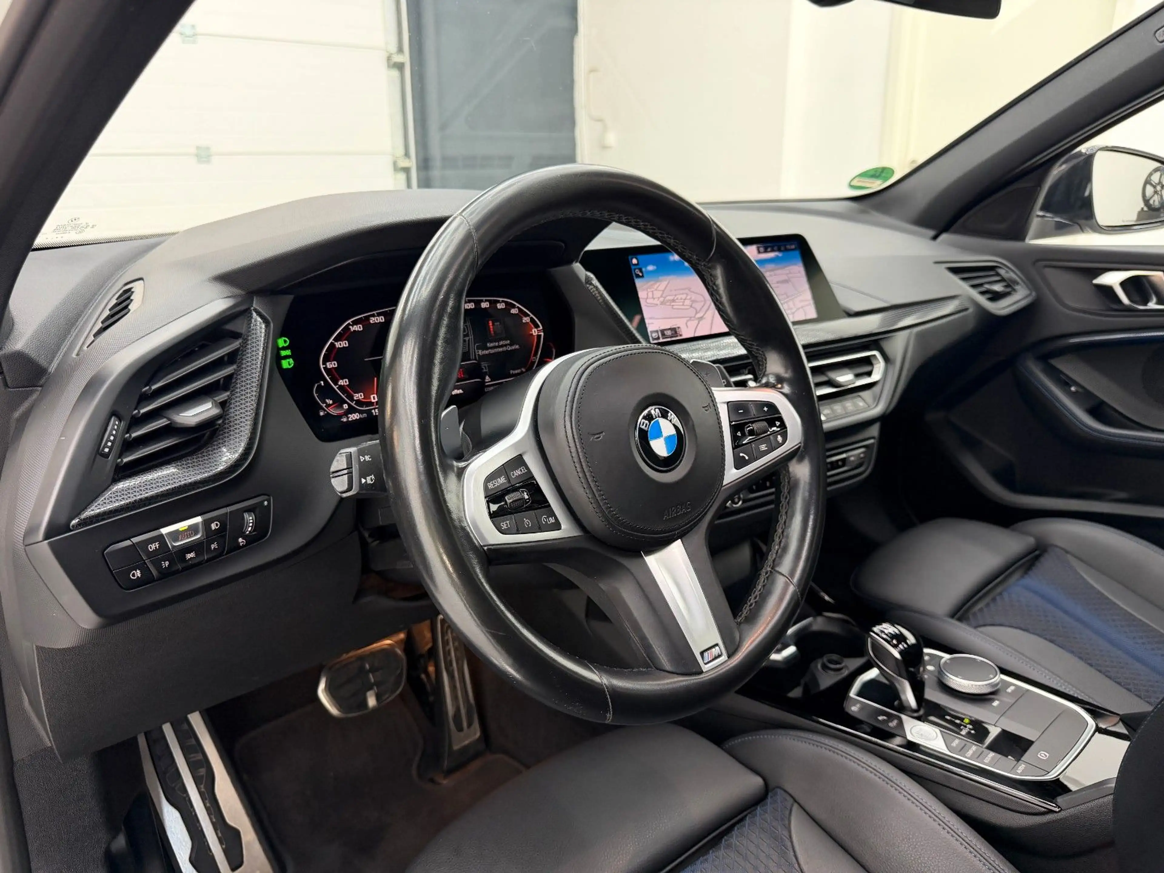 BMW 135 i xDrive *PANORAMA*VIRTUAL COCKPIT* — photo 5
