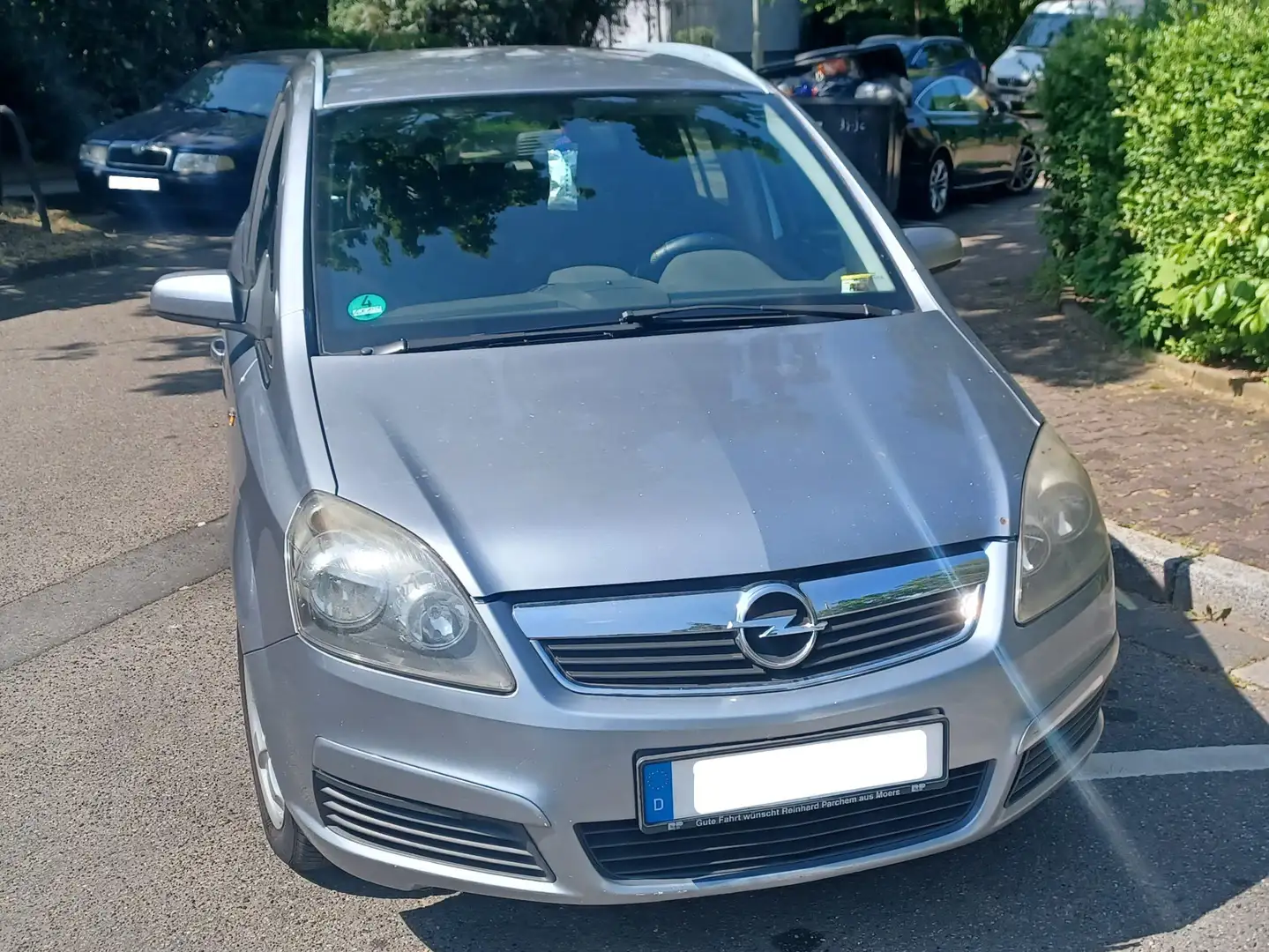 Opel Zafira Zafira 1.9 CDTI Srebrny - 1