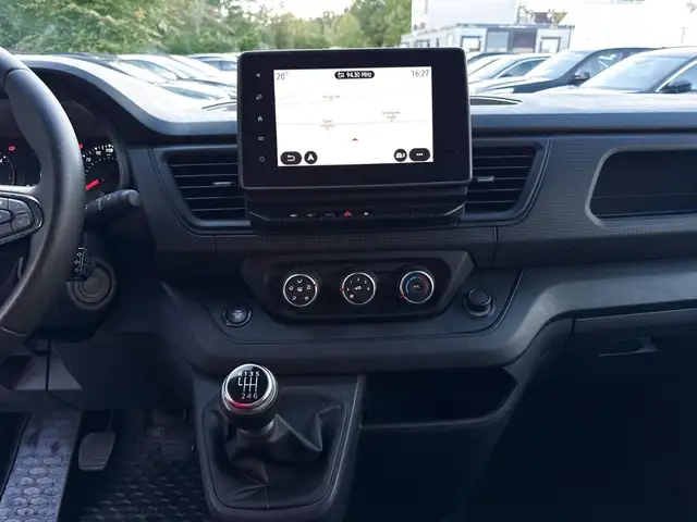 Renault Trafic view 11