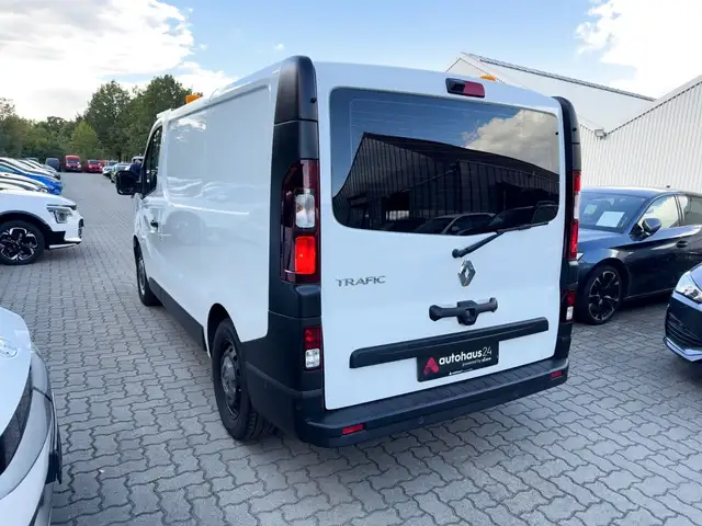 Renault Trafic view 4