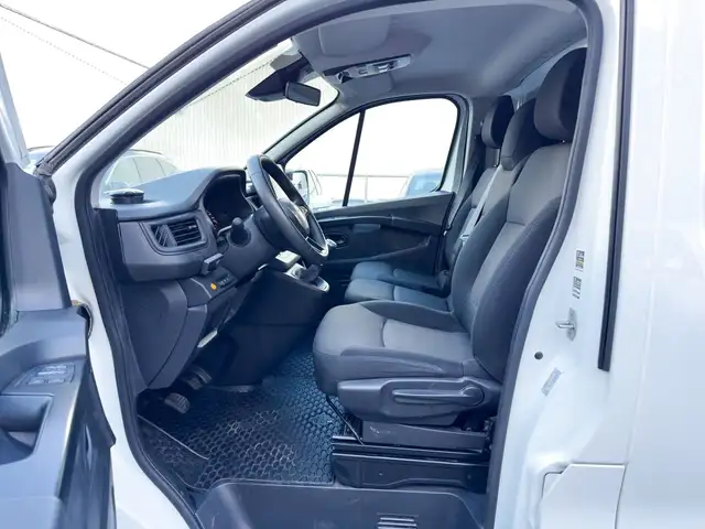 Renault Trafic view 8