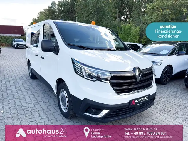 2023 Renault Trafic in White for sale