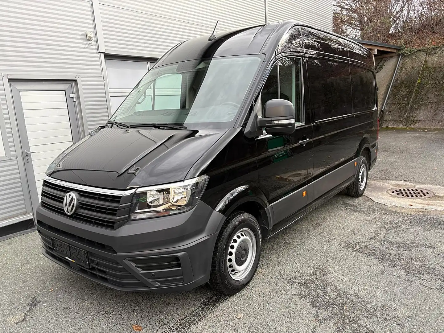 Volkswagen Crafter Crafter 35 Kasten MR L3H2 2,0 TDI mit 1 Jahr In... Schwarz - 1