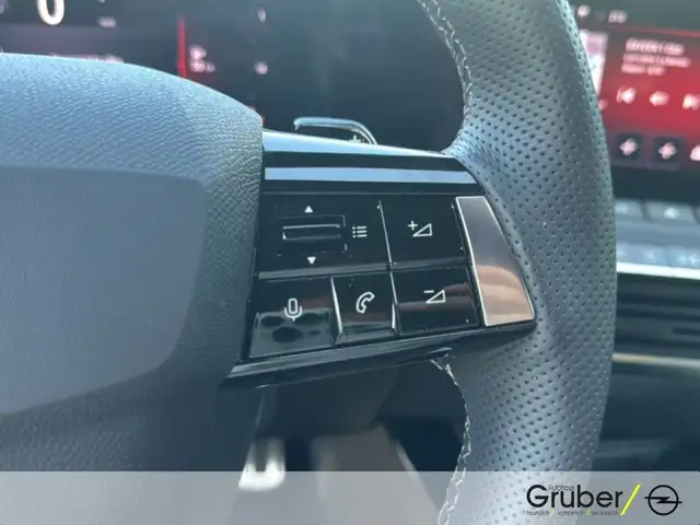 Opel Astra view 13