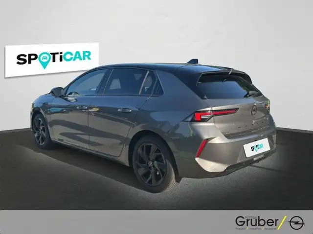 Opel Astra view 7