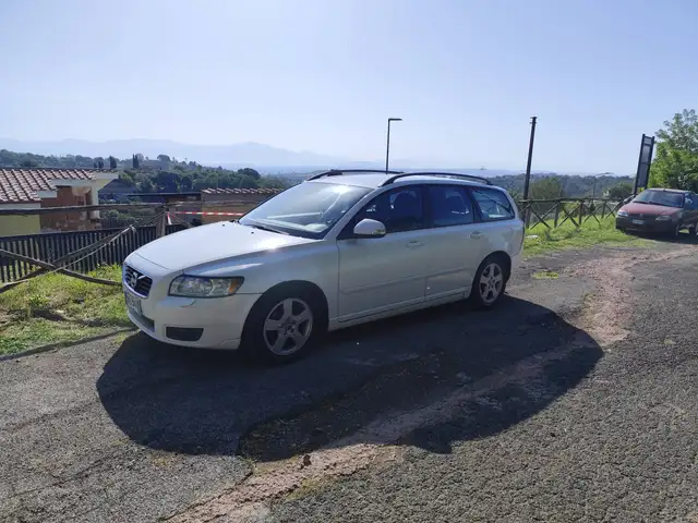 Volvo V50