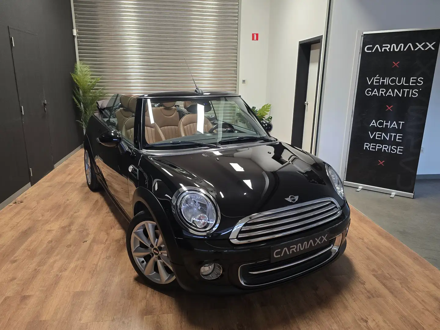 MINI Cooper Cabrio Mini Cabriolet 1.6i Cooper full suivi!  sur rdv Noir - 2