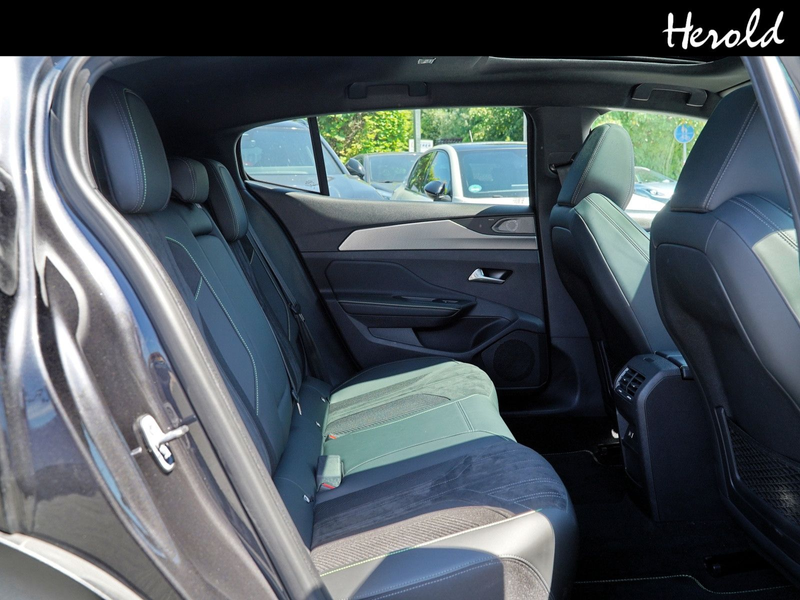 Peugeot 408 Hybrid 225 GT*SD,Komfortp.,20Zoll,Premiump.* — photo 5