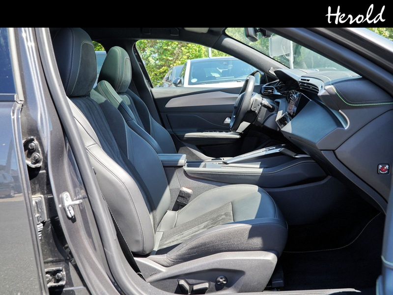 Peugeot 408 Hybrid 225 GT*SD,Komfortp.,20Zoll,Premiump.* — photo 4