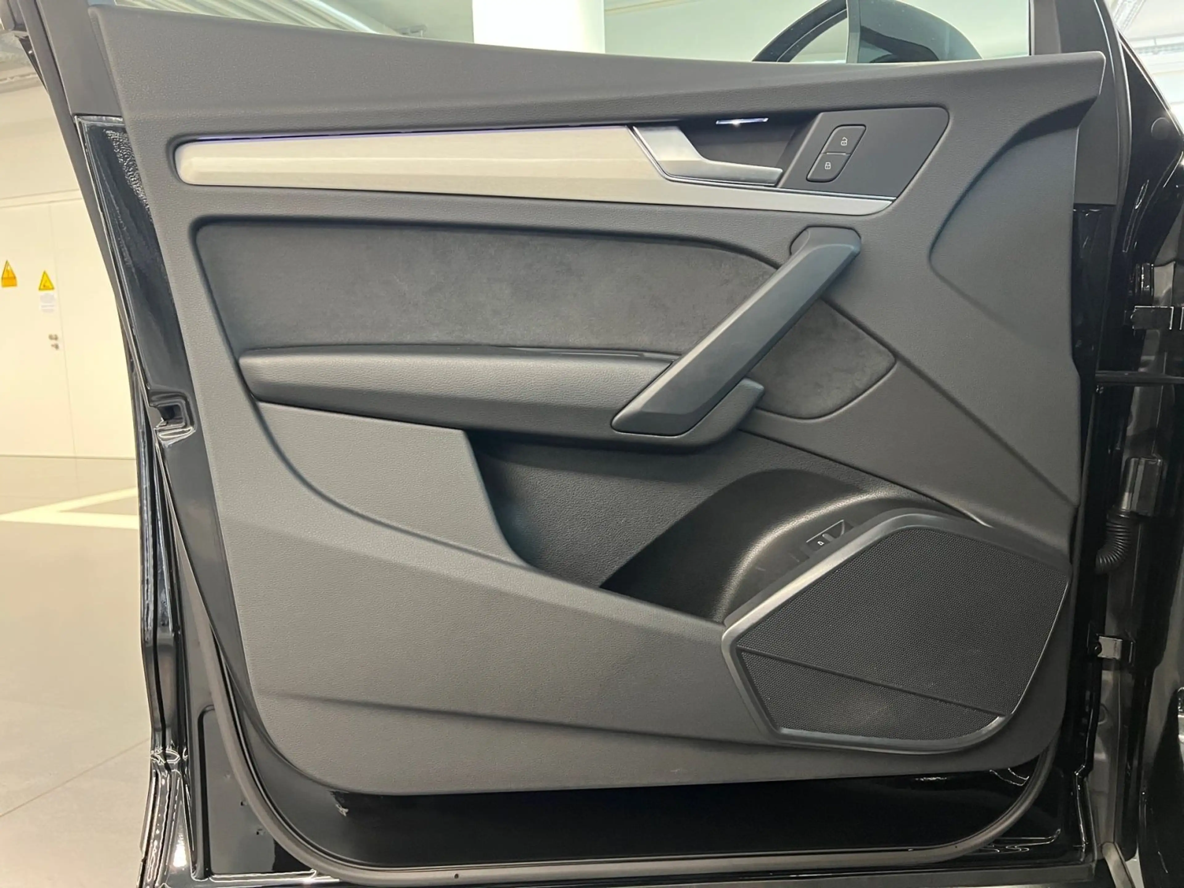 Audi SQ5 TDI quattro tiptronic Matrix-LED Navi Tempom — photo 7