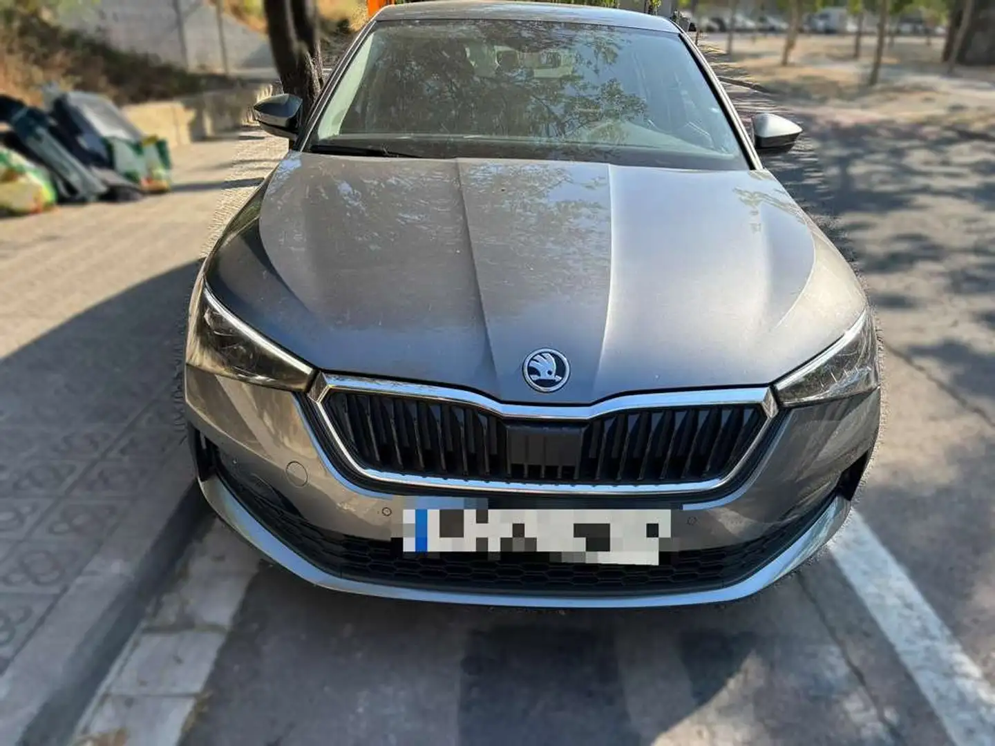 Skoda Scala 1.0 TSI Style 85kW Gris - 1