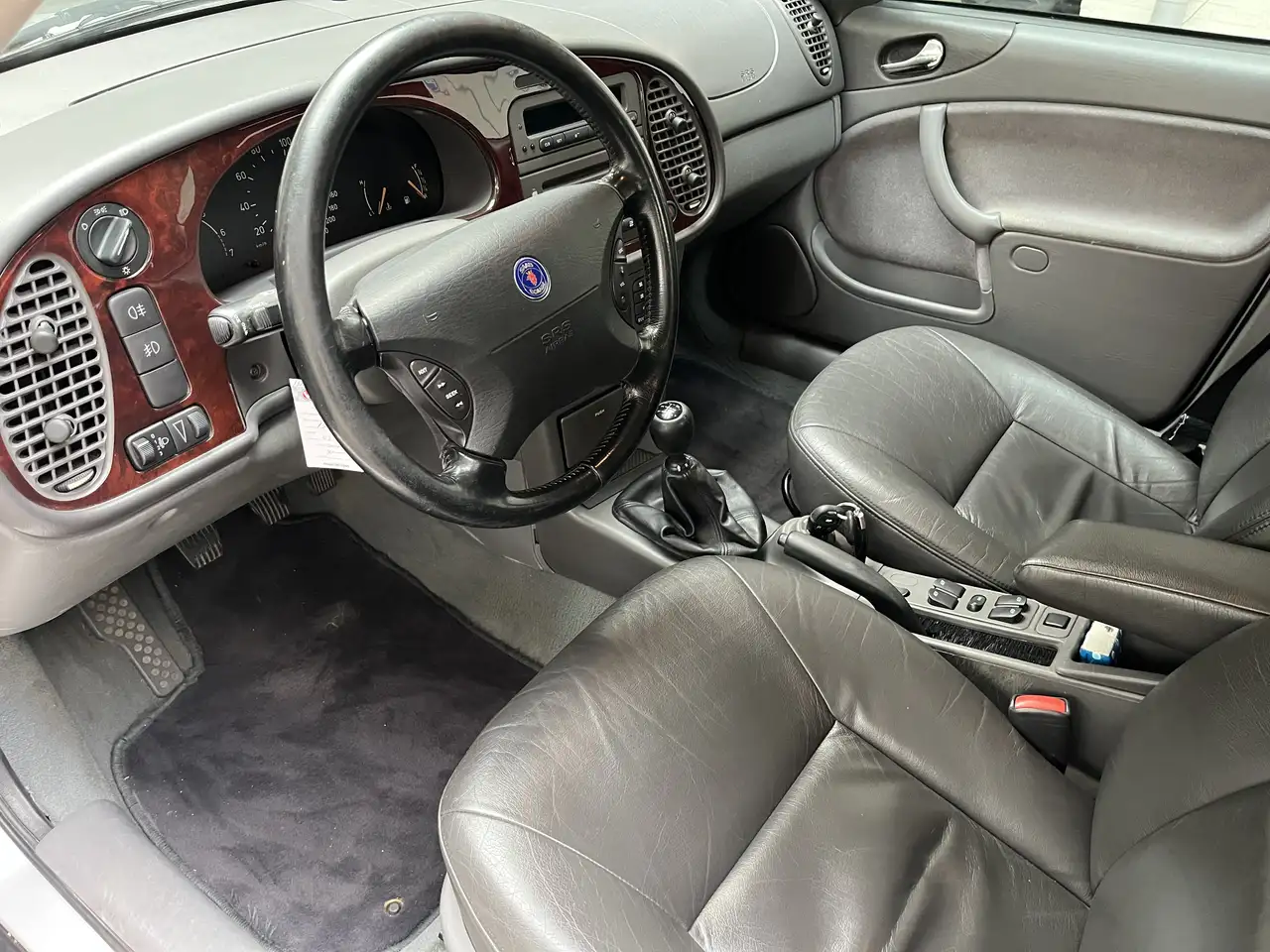 Saab 9-3 2.0t, foto 3