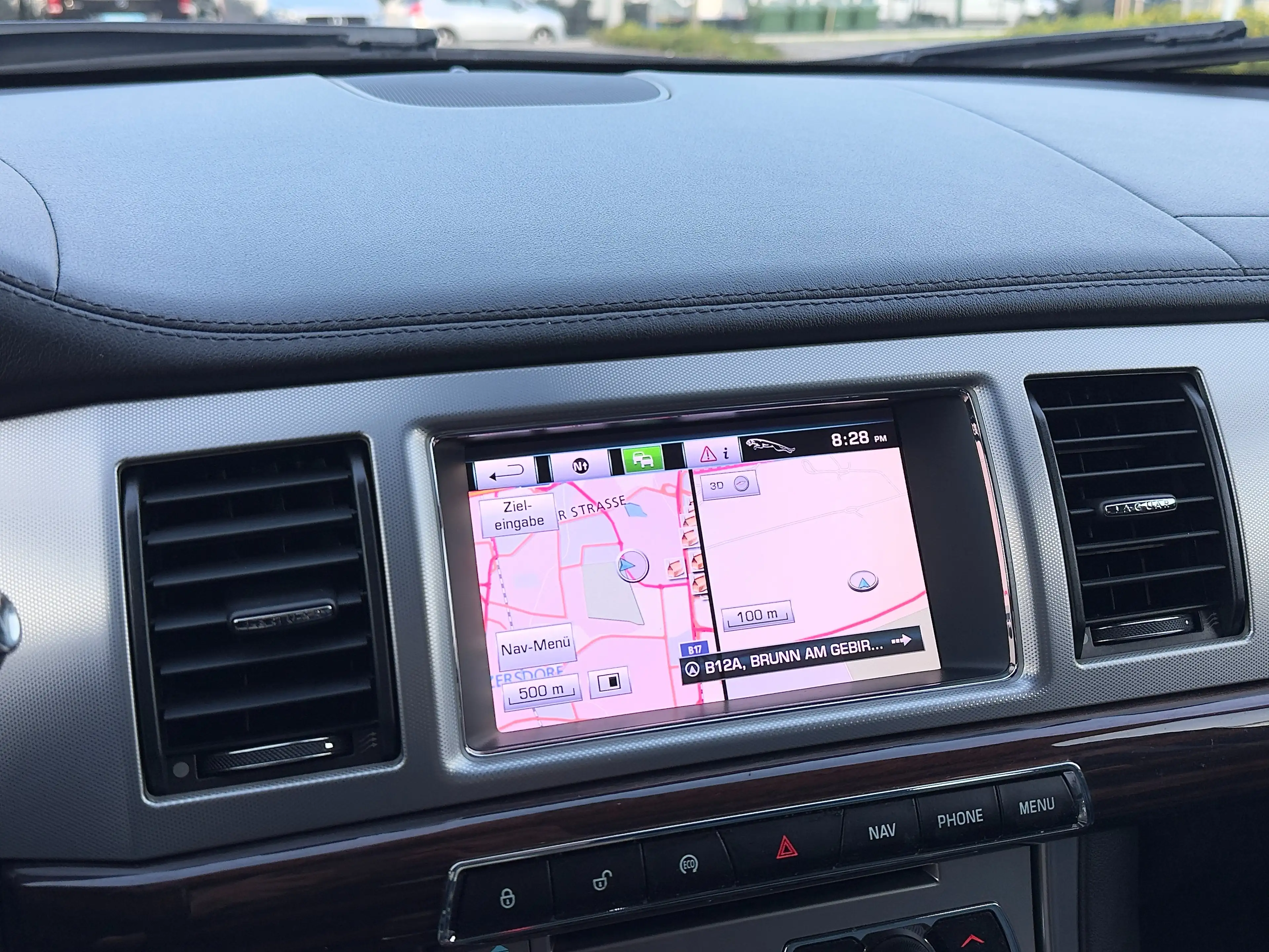 Jaguar XF XF 3,0 Diesel Premium Luxury R-Dynamic — photo 14