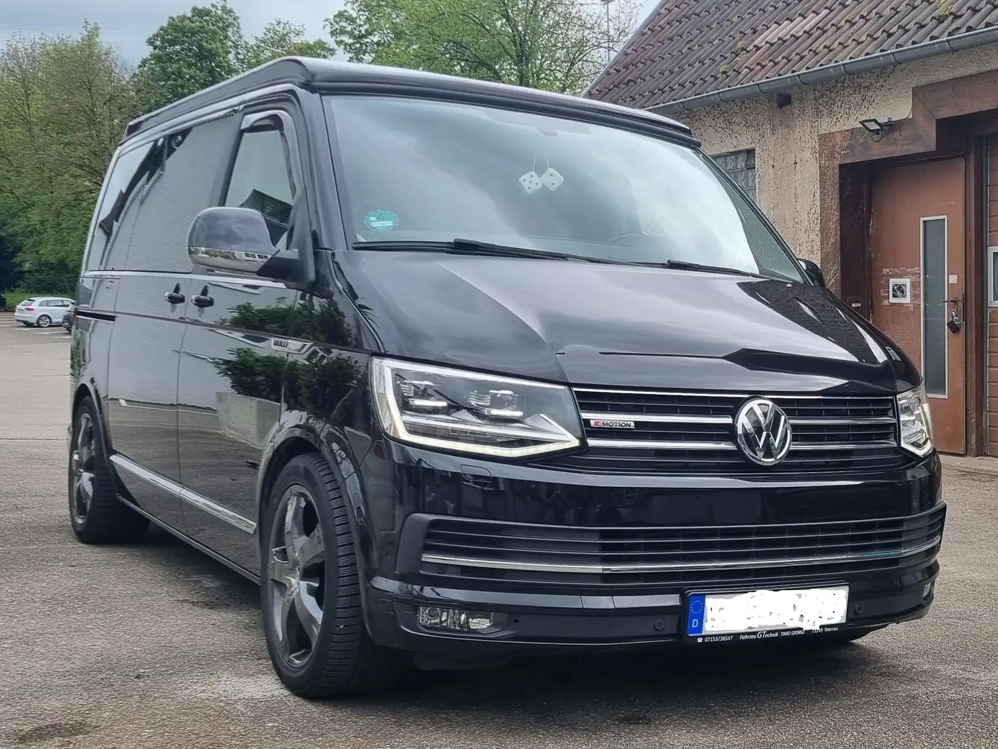 Volkswagen T6 California Multivan DSG Kurz 4MOTION 70 Jahre Bulli Negro - 2