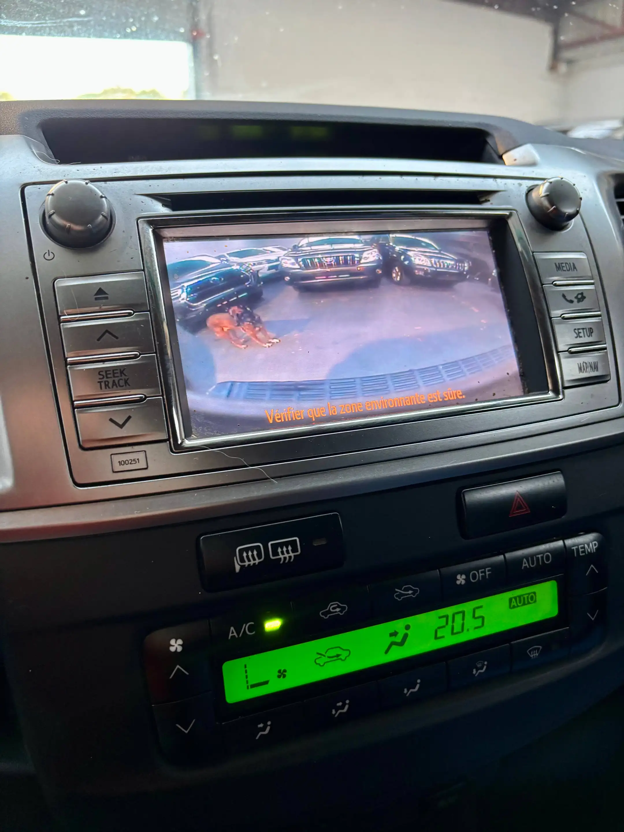 Toyota Hilux 2.5 D4 4WD AmaZonia " Belgium car pass " 5b euro — photo 7