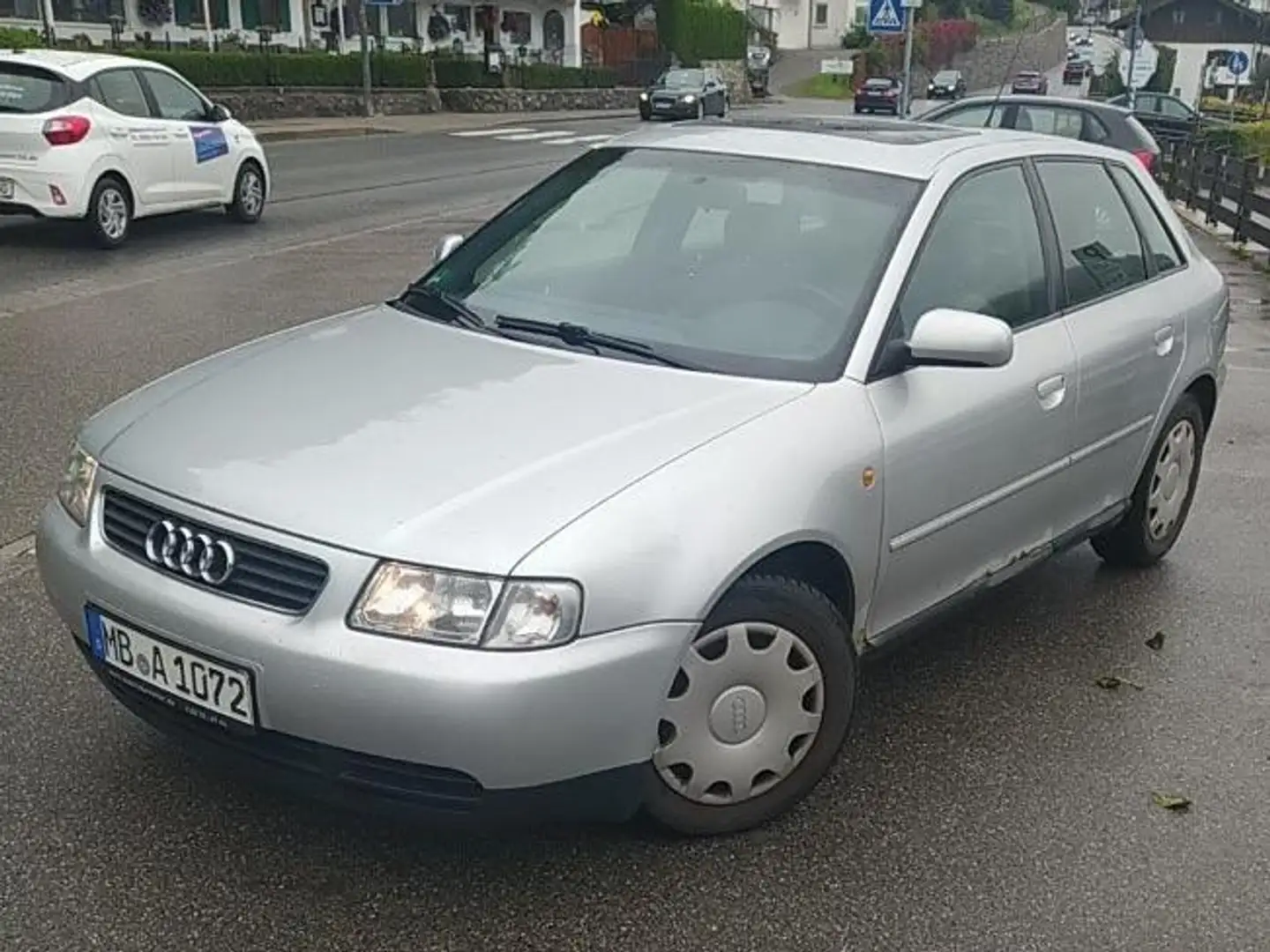 Audi A3 A3 1.6 Ambition Silber - 1