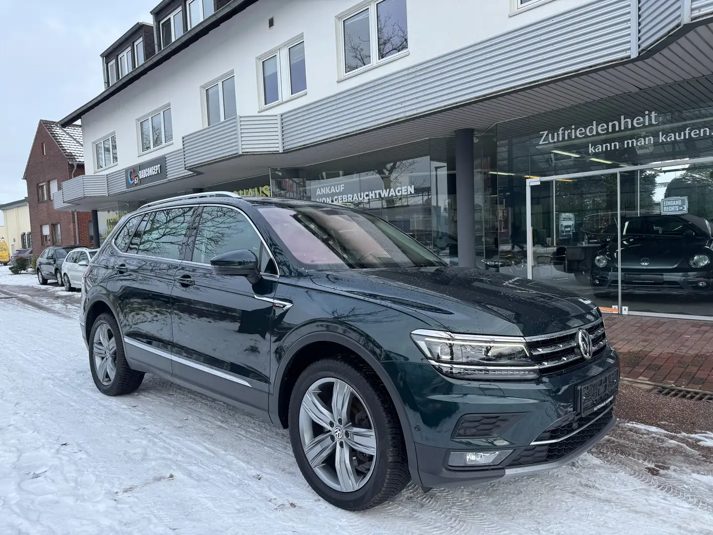 Volkswagen Tiguan Allspace Highline 4Motion DSG Leder/Digital/Kamera/ACC Grün - 2