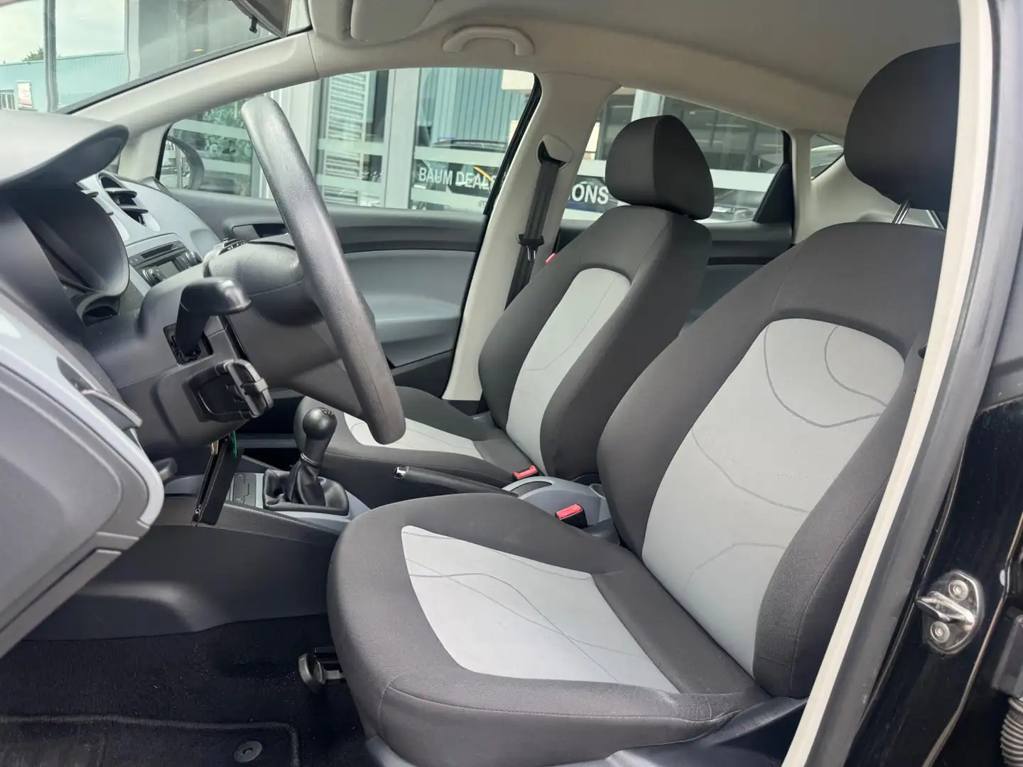 SEAT Ibiza 1.2 TSI Reference Airco Lmv Zwart - 2