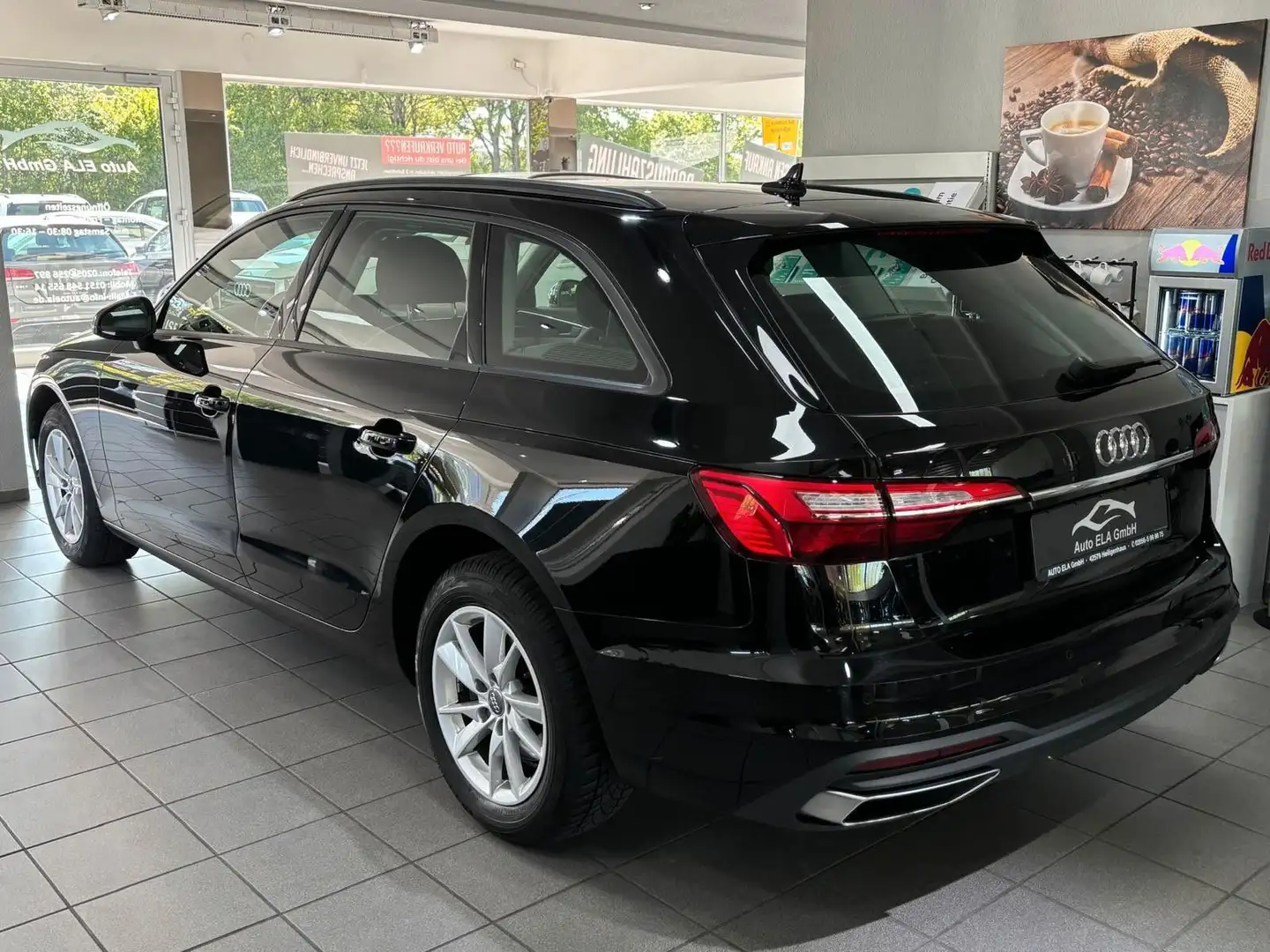 Audi A4 Avant 30 TDI 1.Hand|Kamera|Navi|Klimaaut.|LED Negro - 2