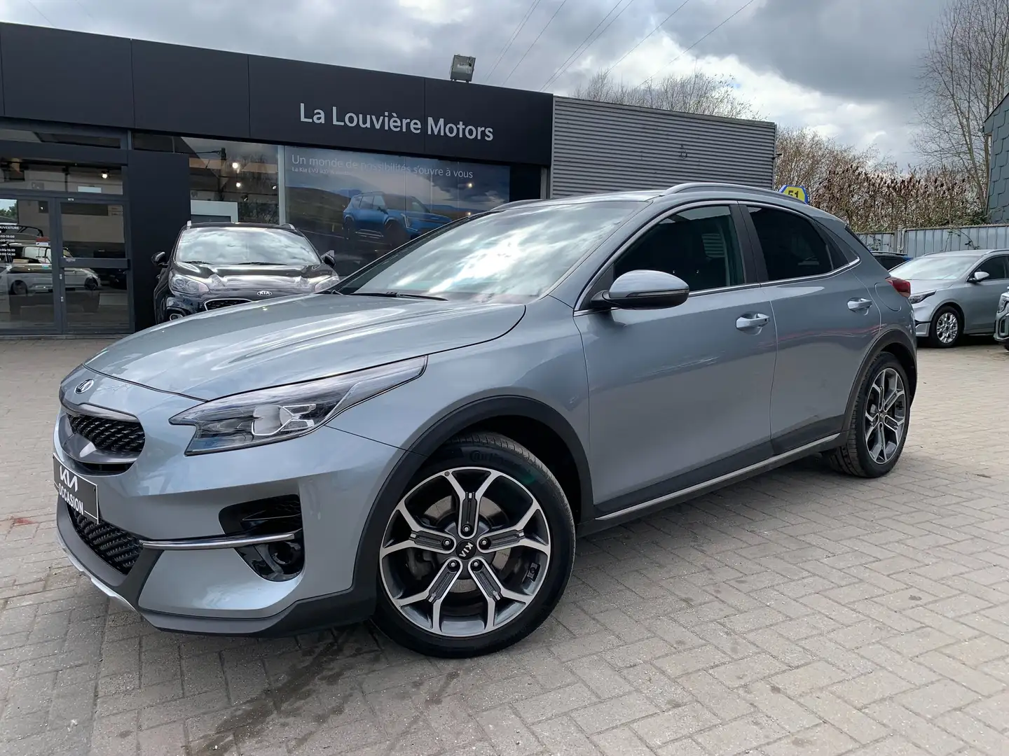 Kia XCeed 1.0 T-GDi More ISG**CLIM**CAMERA**GARANTIE 2028 Grijs - 1