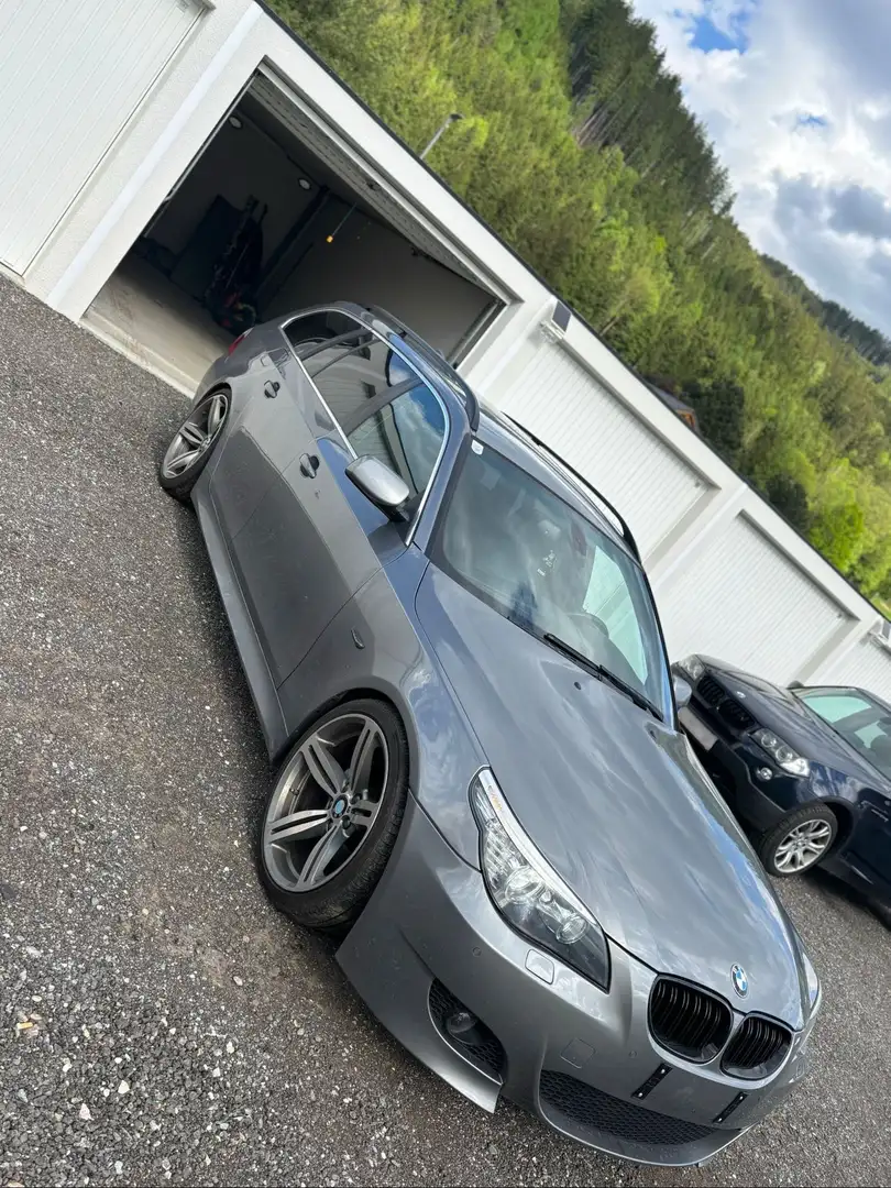 BMW 525 525d Touring Grau - 2