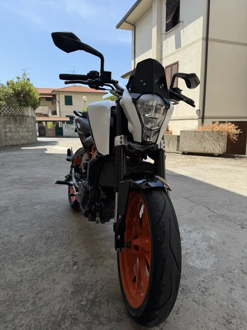 KTM 390 Duke ABS - 1