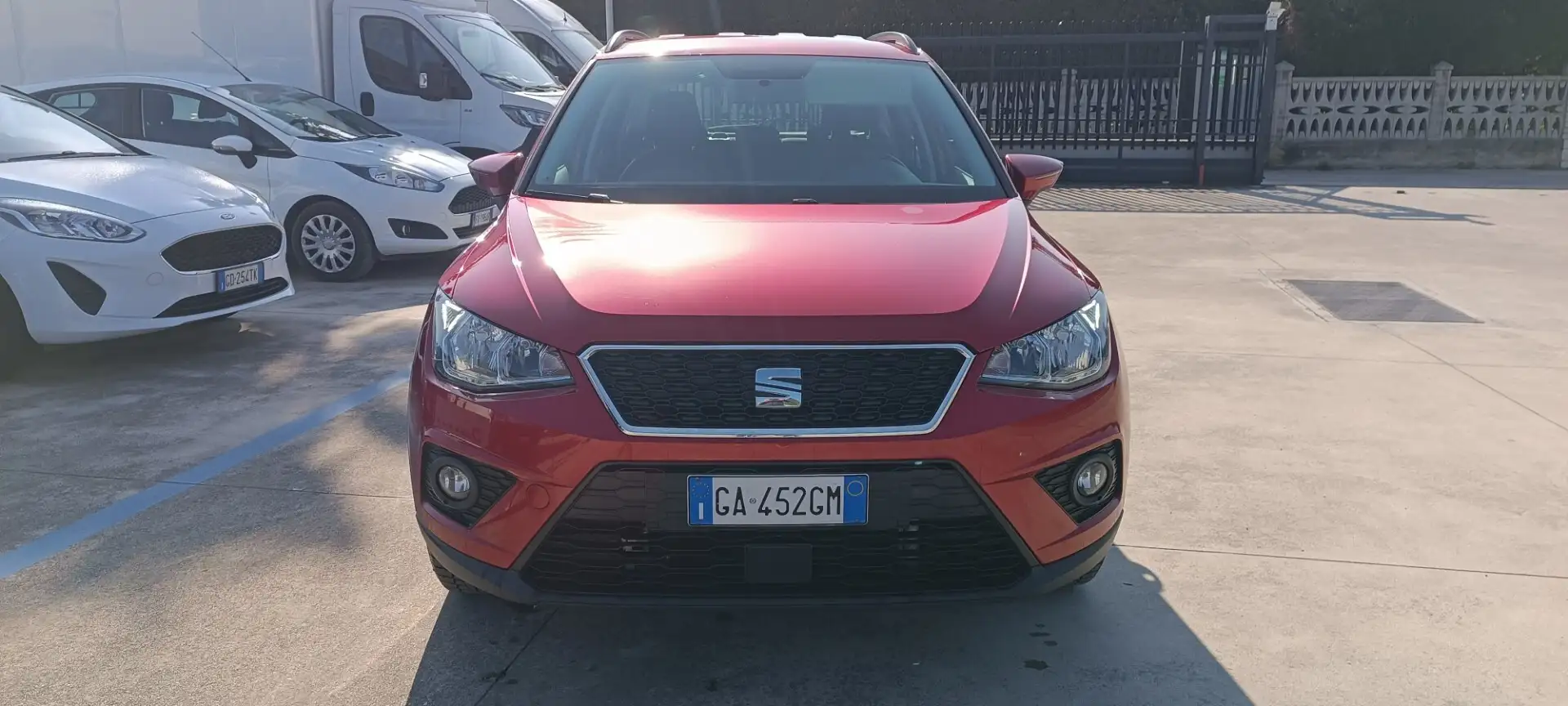 SEAT Arona 1.6 TDI 95 CV Style Rosso - 2