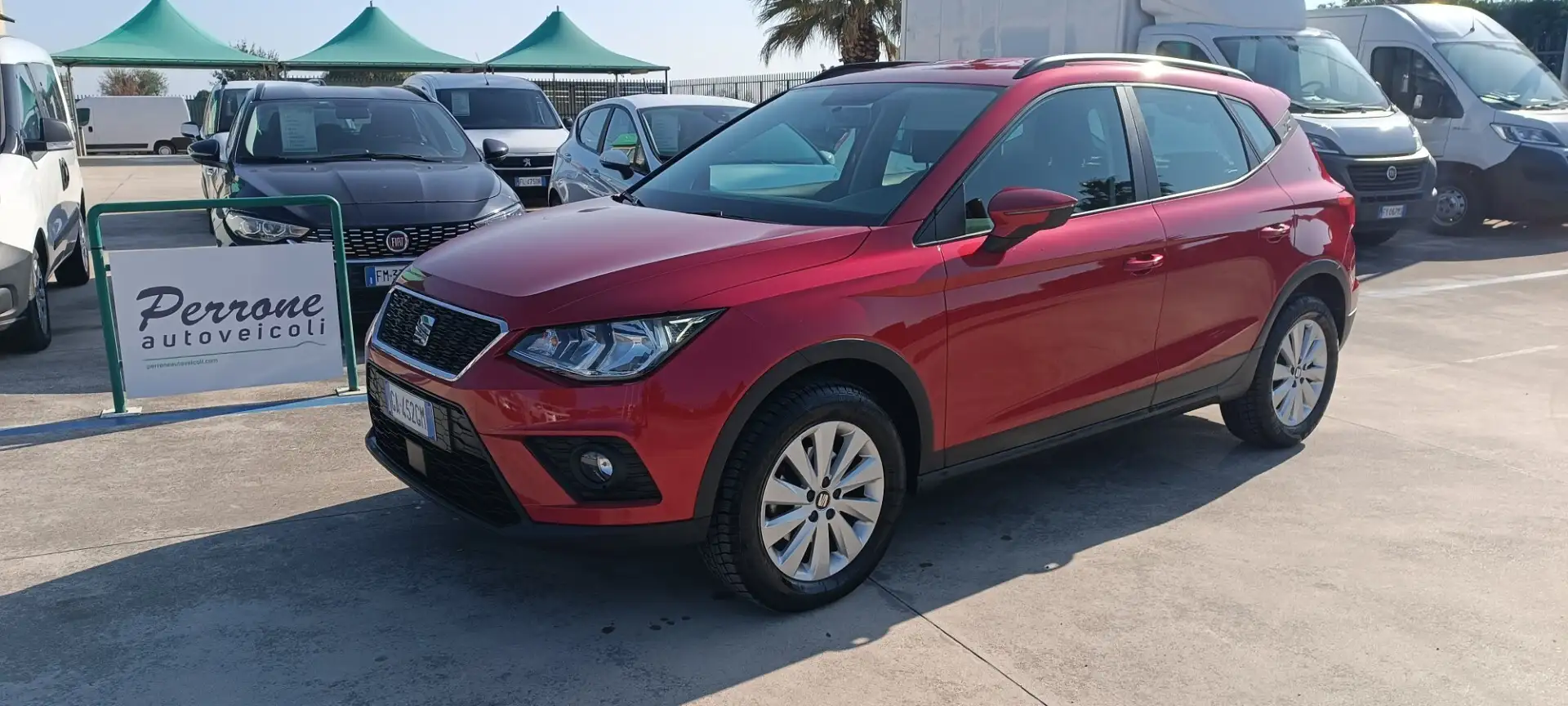 SEAT Arona 1.6 TDI 95 CV Style Rosso - 1