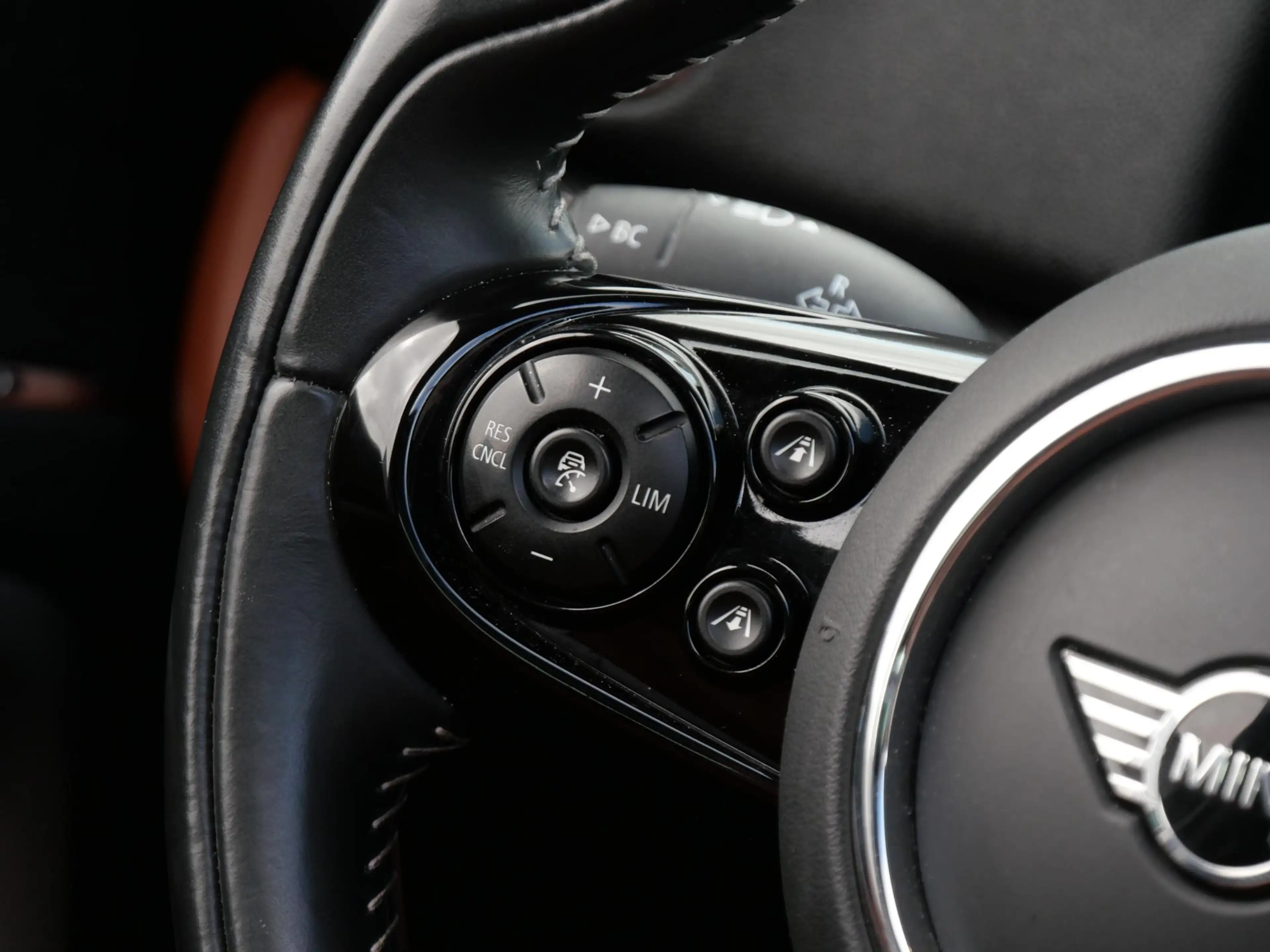 MINI Cooper SE Countryman PANORAMADAK/ LEER/ CAMERA/ ADAPTIVE CRUISE/ HEAD-U — photo 12