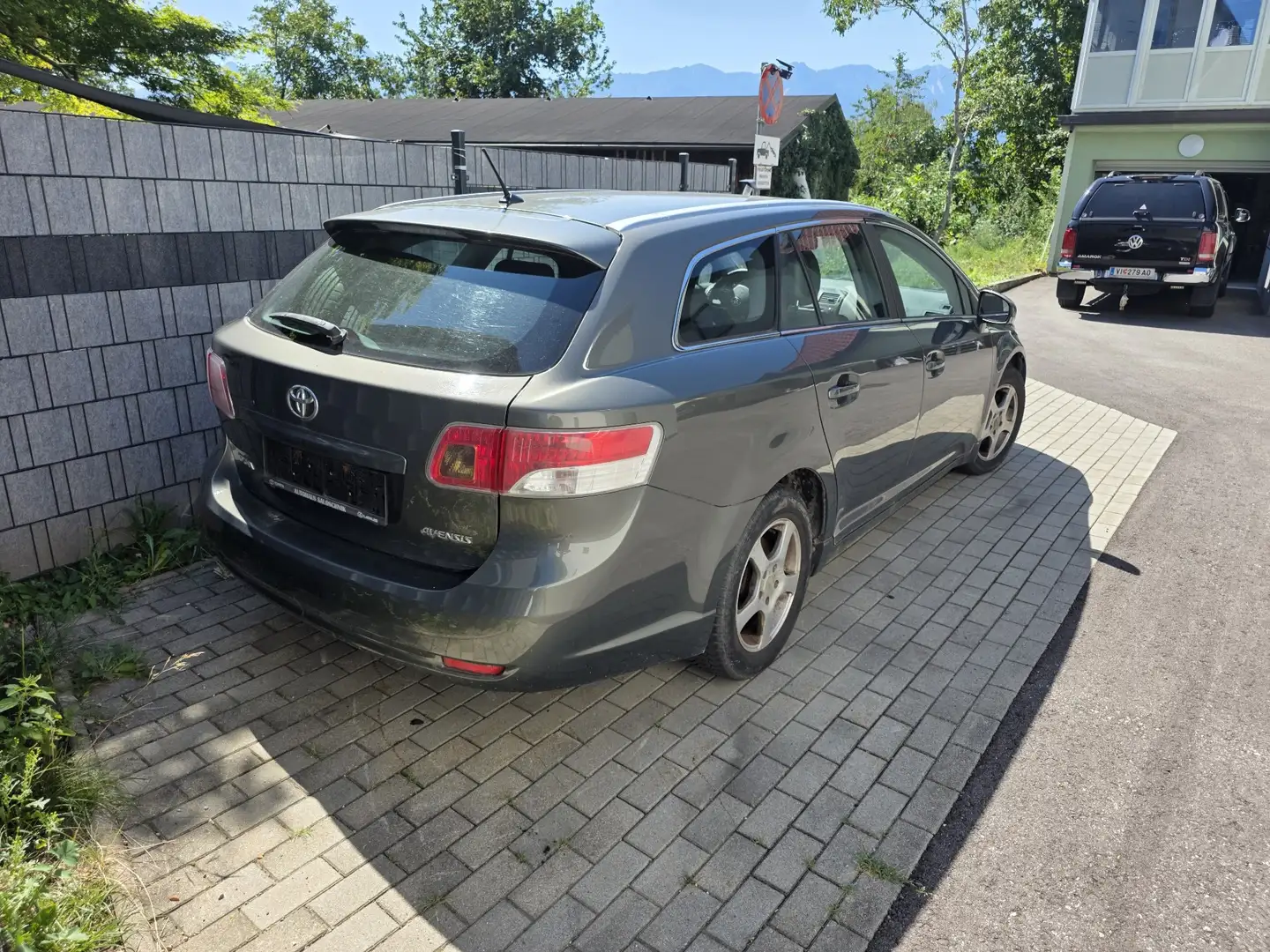Toyota Avensis 2,0 D4-D 125 DPF Business - 1