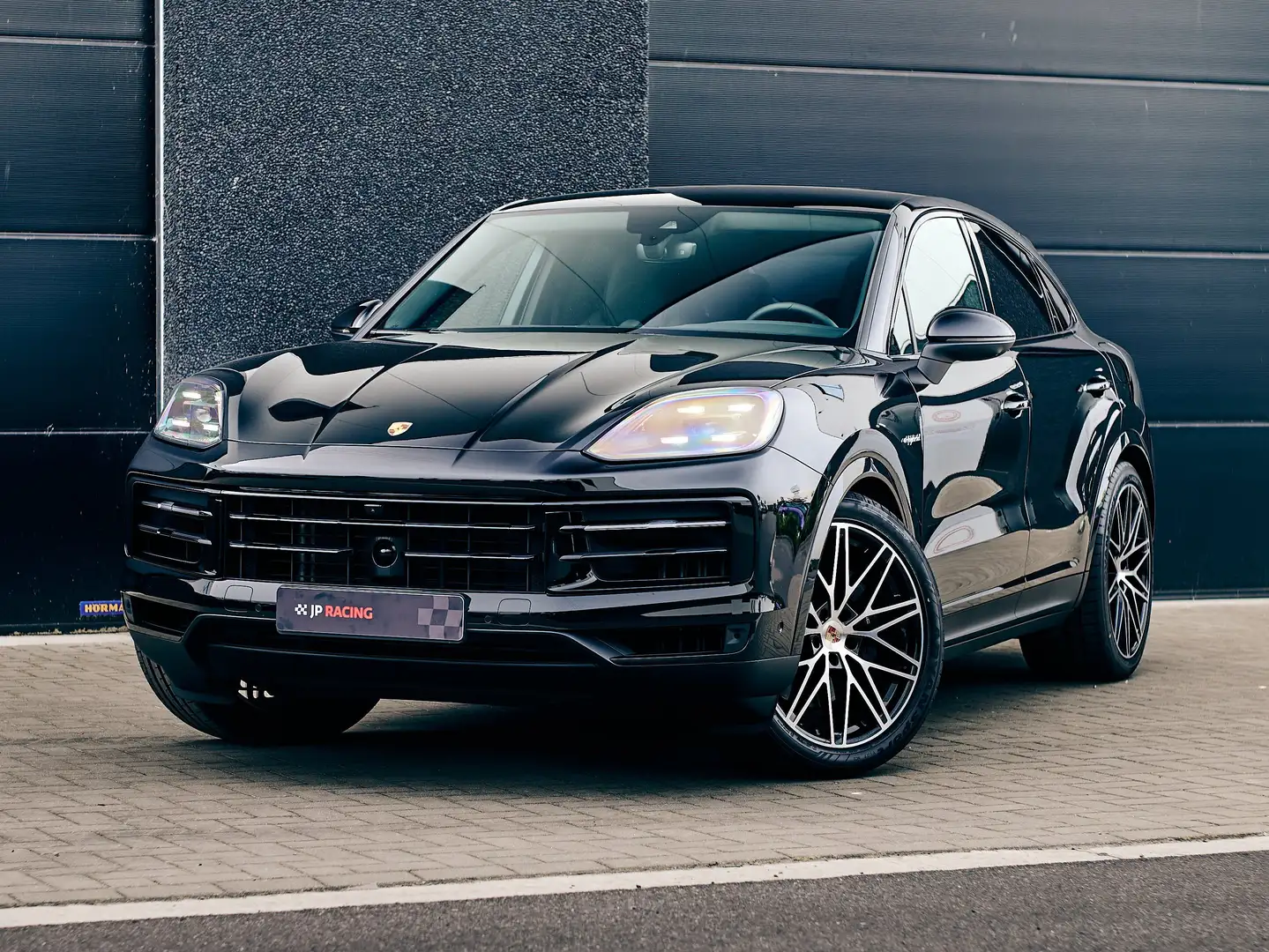Porsche Cayenne Coupé E-Hybrid (346 kW) Luchtv./22"/sportuitl. Noir - 1