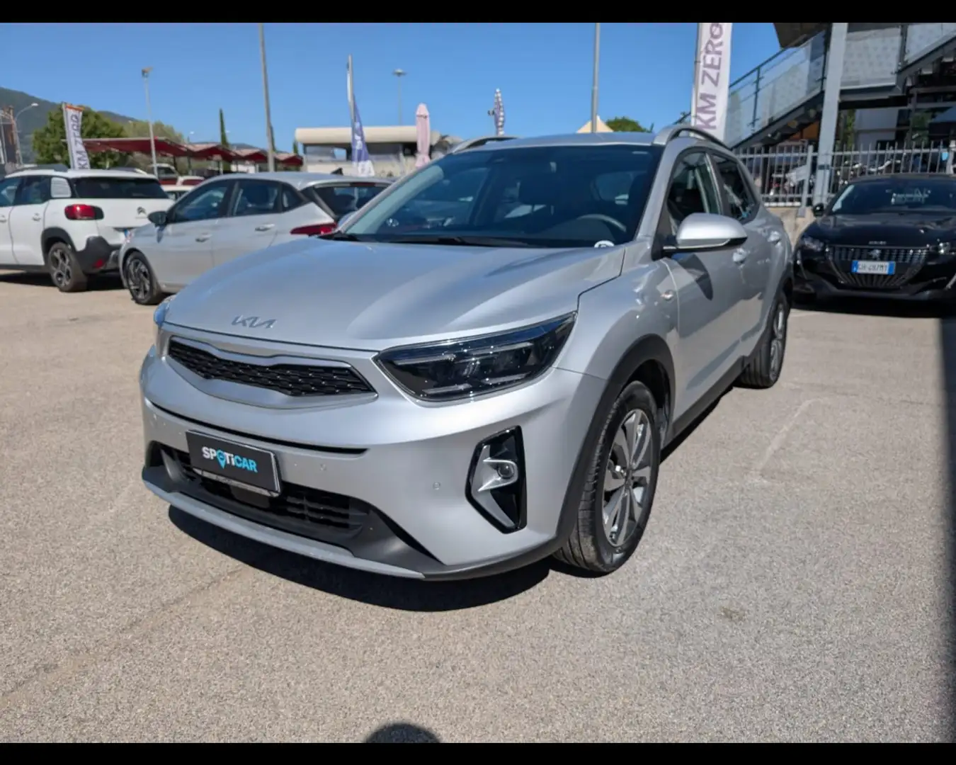 Kia Stonic 1.2 DPi GPL Urban s/Smart Pack Silber - 1