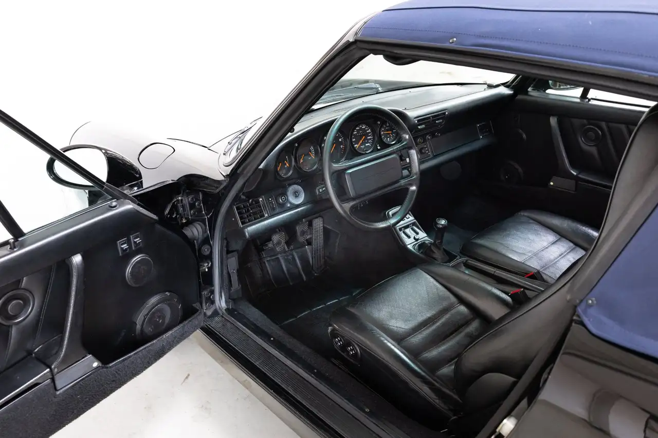 Porsche 911 Cabrio 3.6 Carrera 4 - PCCM - Full Service History, foto 10