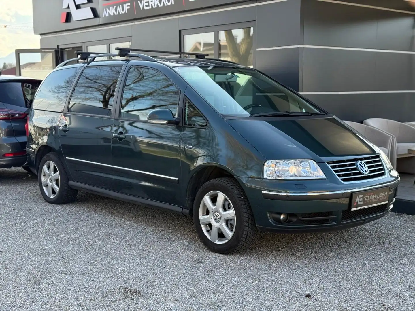 Volkswagen Sharan 1.9 TDI 4MOTION Busines Grün - 1