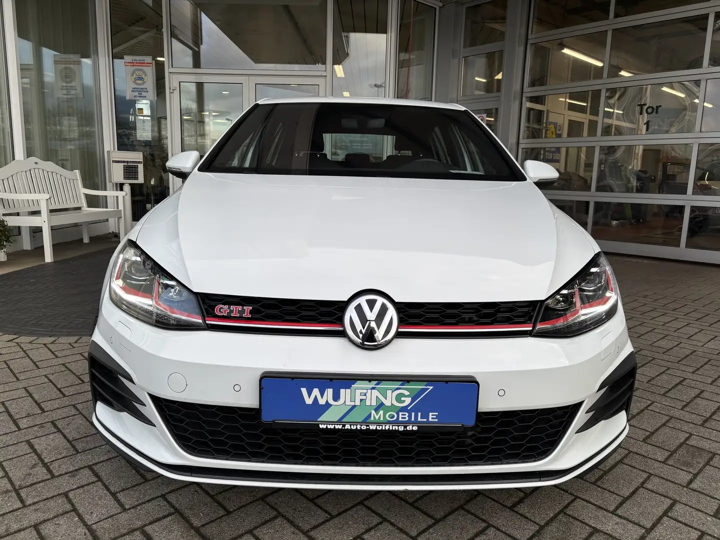 Volkswagen Golf GTI DSG Performance AHK ACC CAM LED CARPLAY Blanc - 2