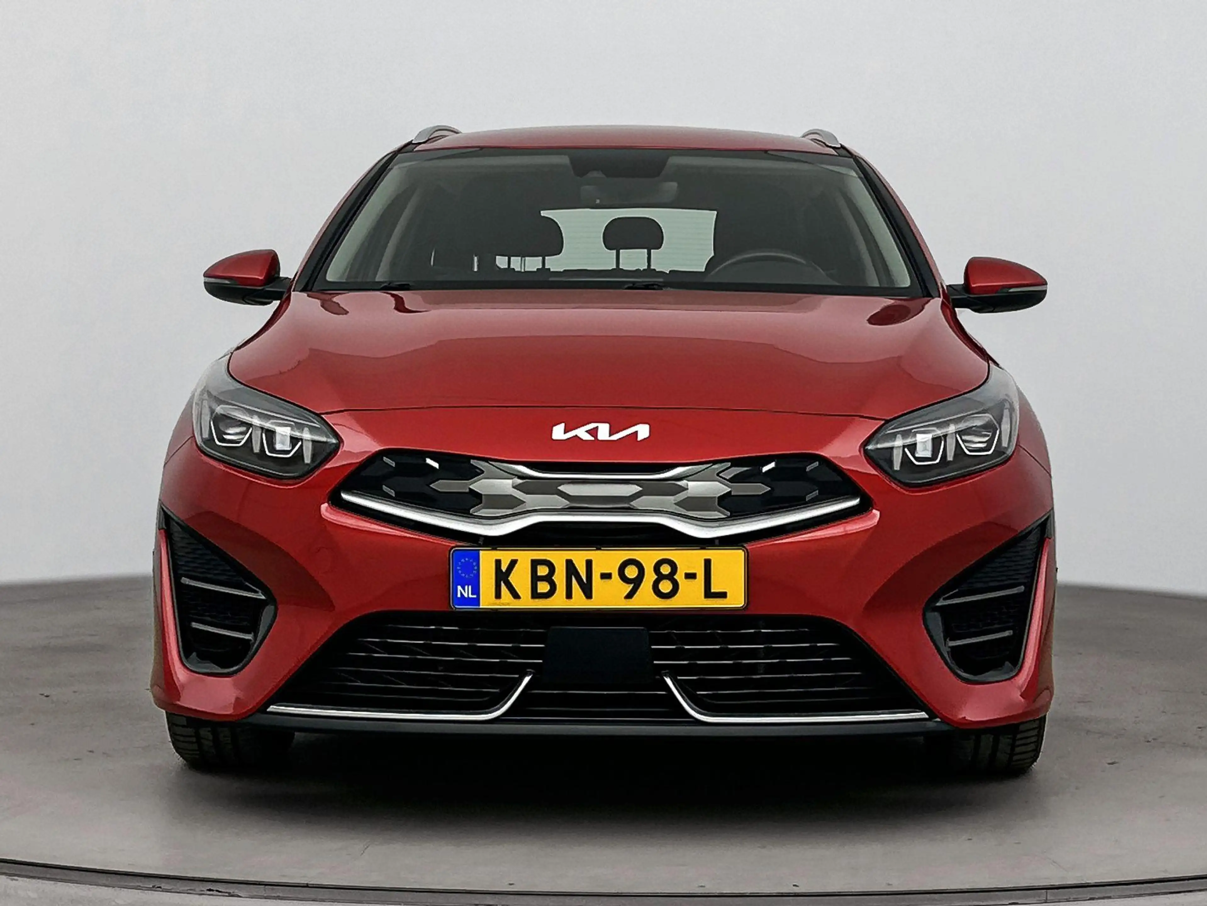 Kia Ceed SW / cee'd SW Sportswagon 1.6 GDI PHEV DYNAMICPLUSLINE | SUMMERD — photo 4