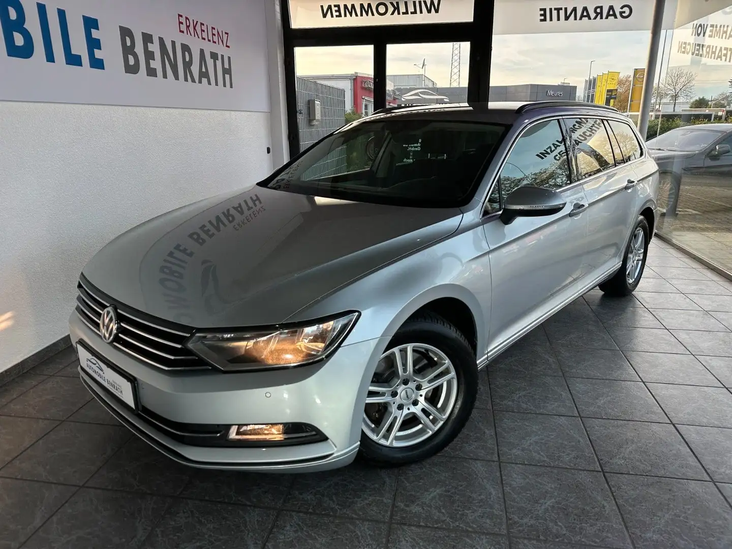 Volkswagen Passat Variant Comfortline 2.0 TDI AHK*ALU*ACC Silber - 2