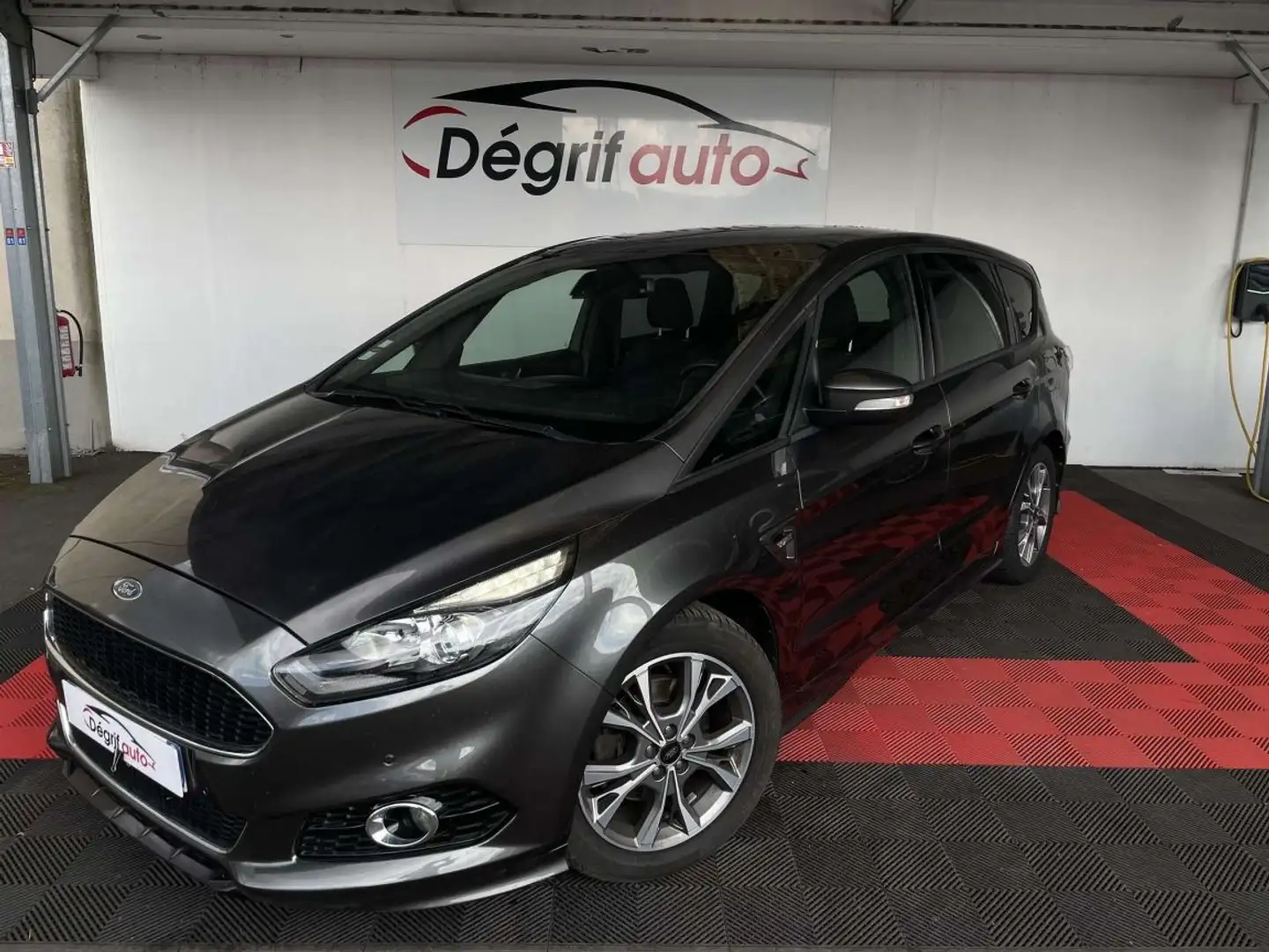 Ford S-Max 2.0 TDCi 150 SetS St-Line Gris - 1