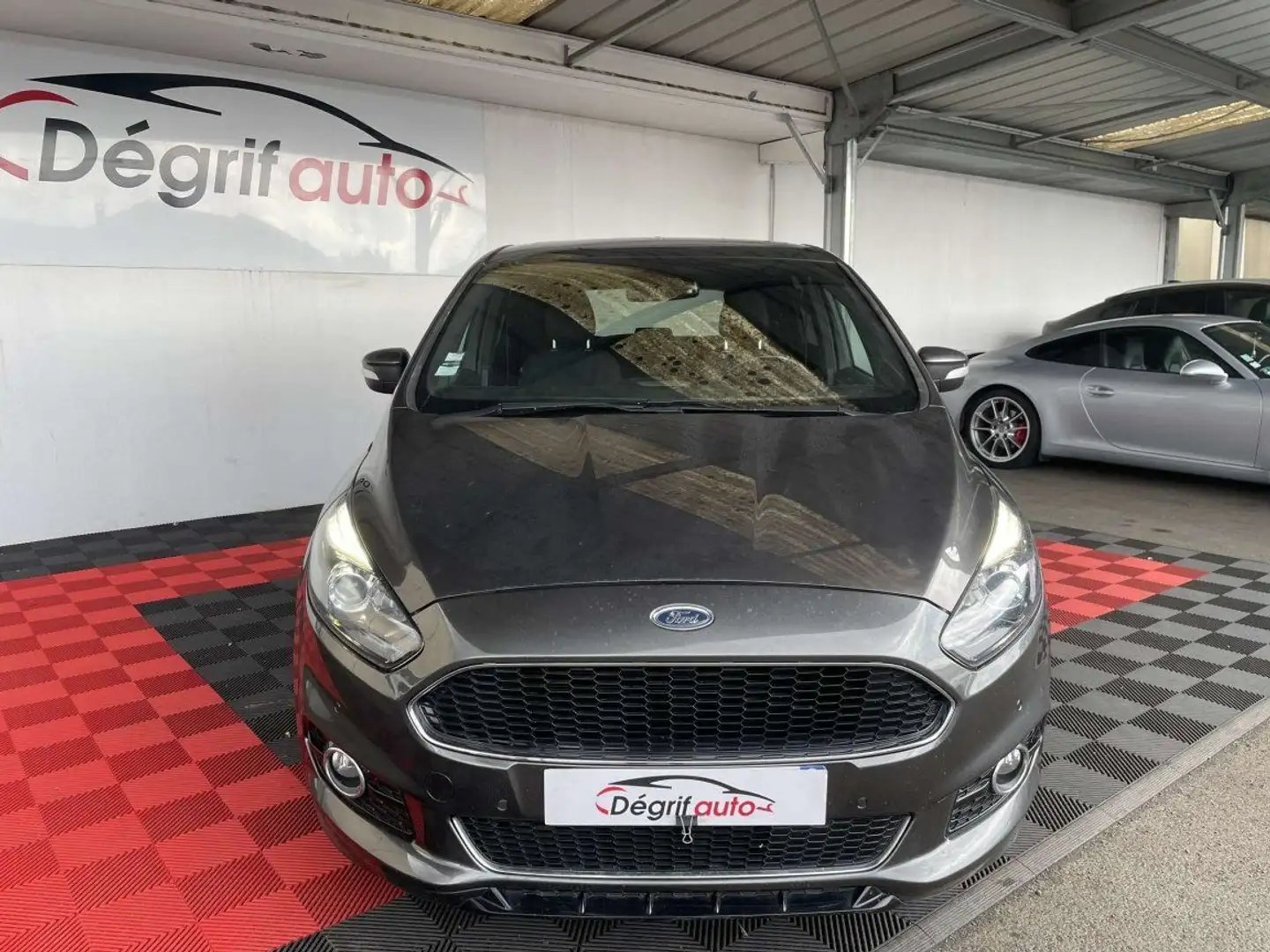 Ford S-Max 2.0 TDCi 150 SetS St-Line Gris - 2