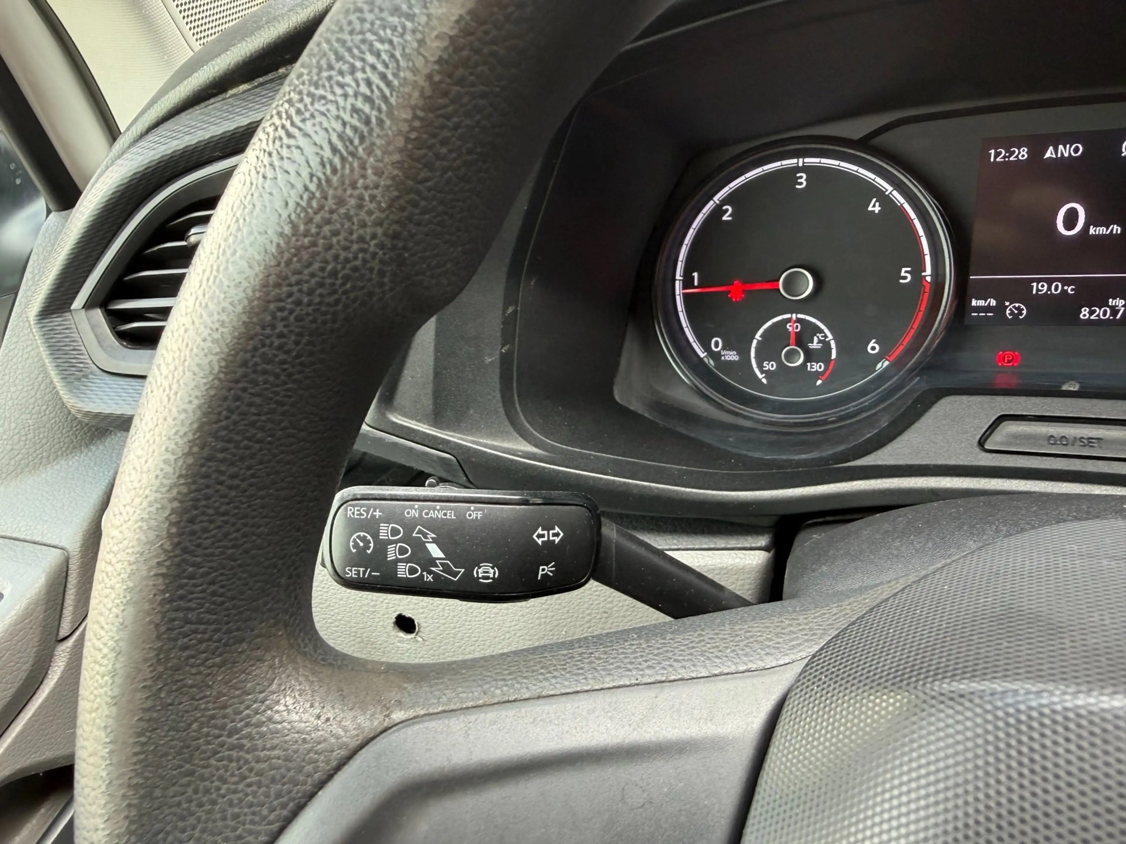 Volkswagen Transporter 2.0 TDI L2H1 Trekhaak / App connect / Imperiaal / — photo 15