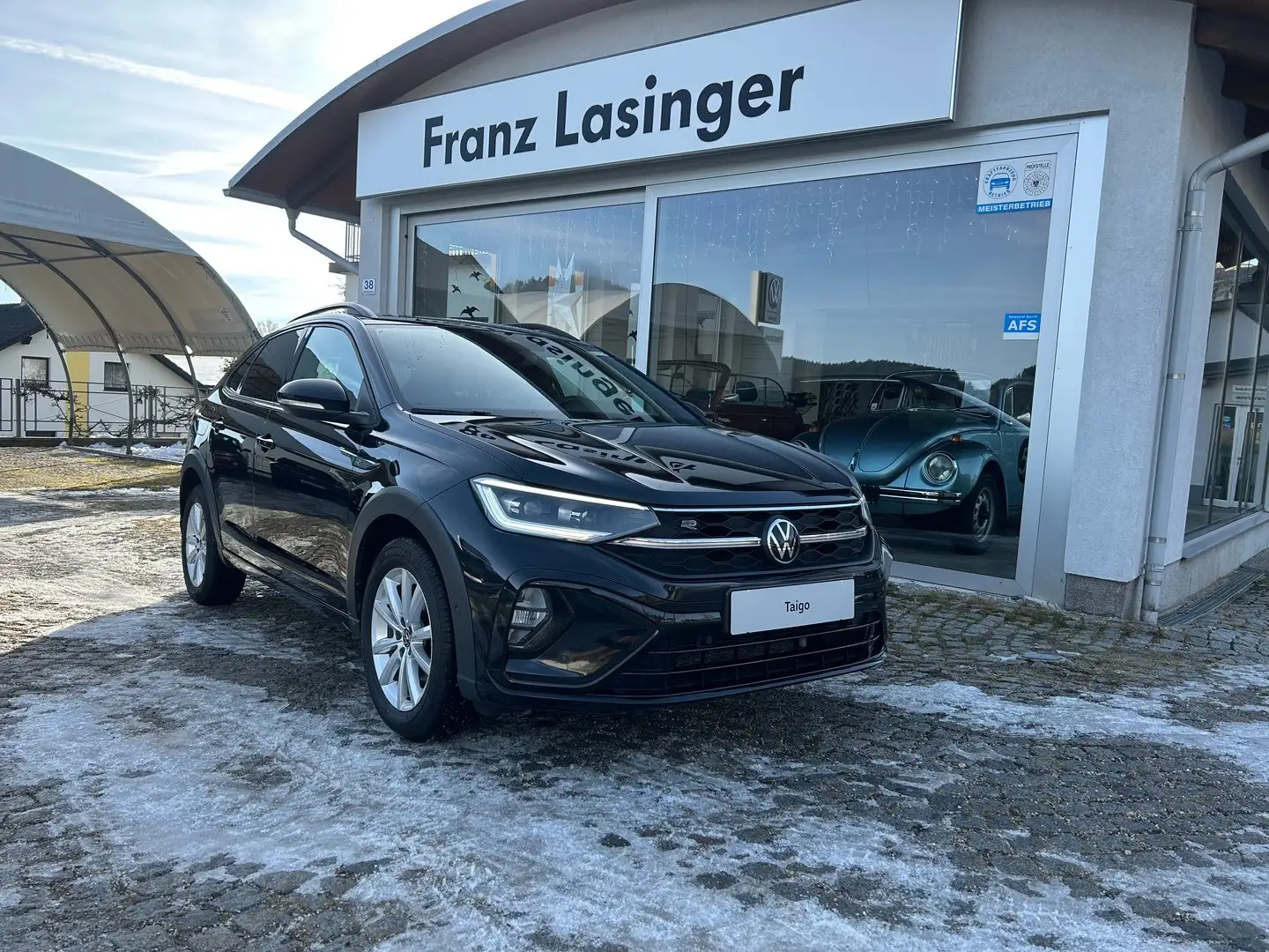 Volkswagen Taigo R-Line TSI DSG Schwarz - 1