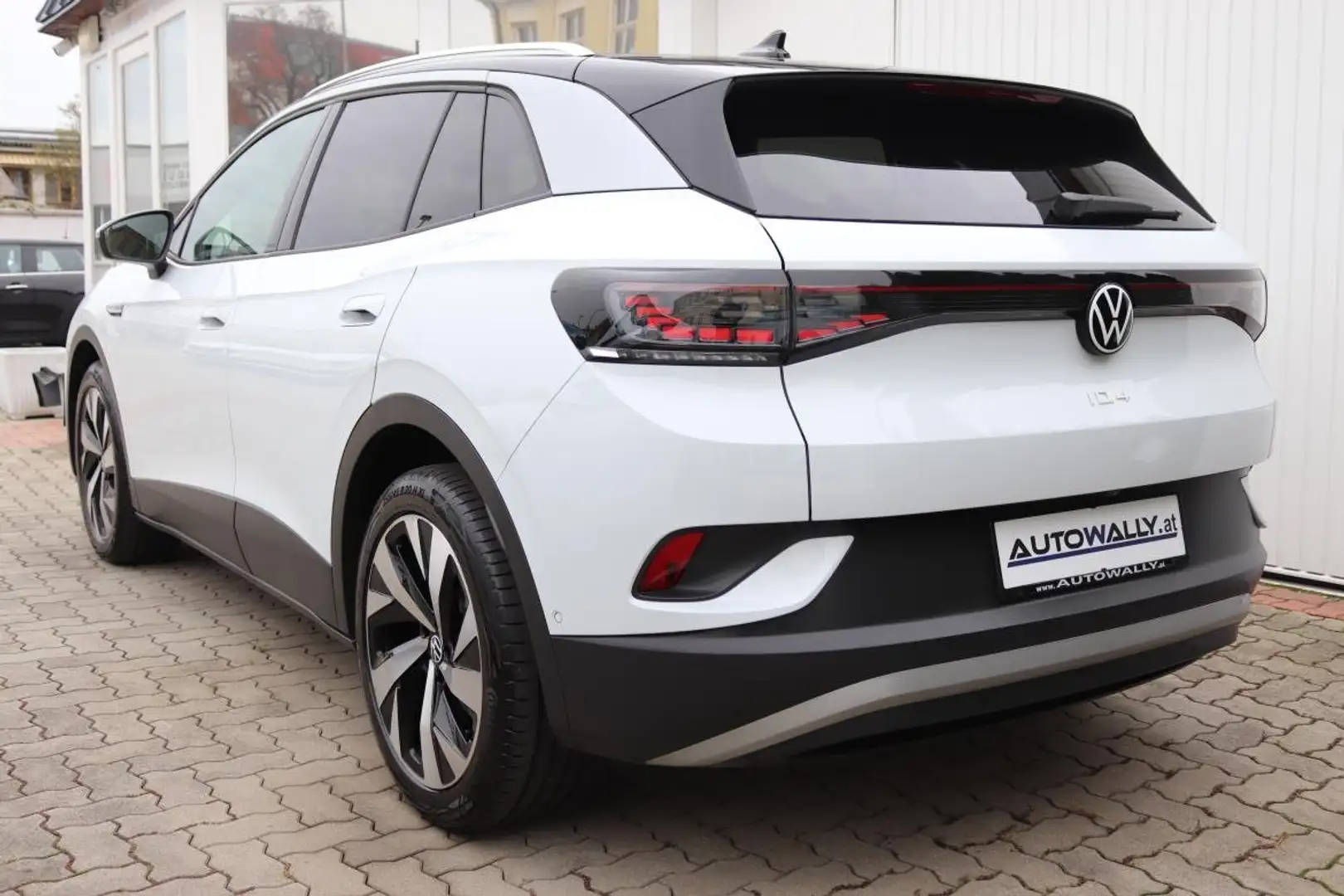 Volkswagen ID.4 Pro Performance / 77kWh Weiß - 2