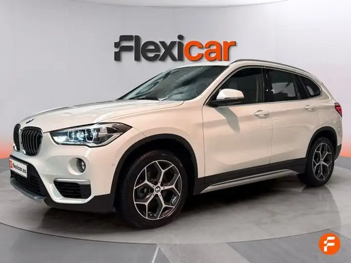 BMW X1 xDrive 18dA (F48) 2018, foto 3