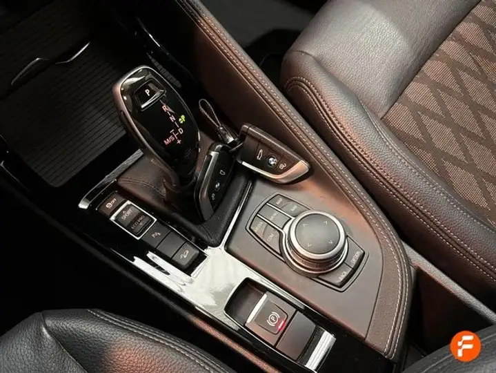 BMW X1 xDrive 18dA (F48) 2018, foto 19