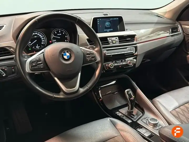 BMW X1 xDrive 18dA (F48) 2018, foto 23